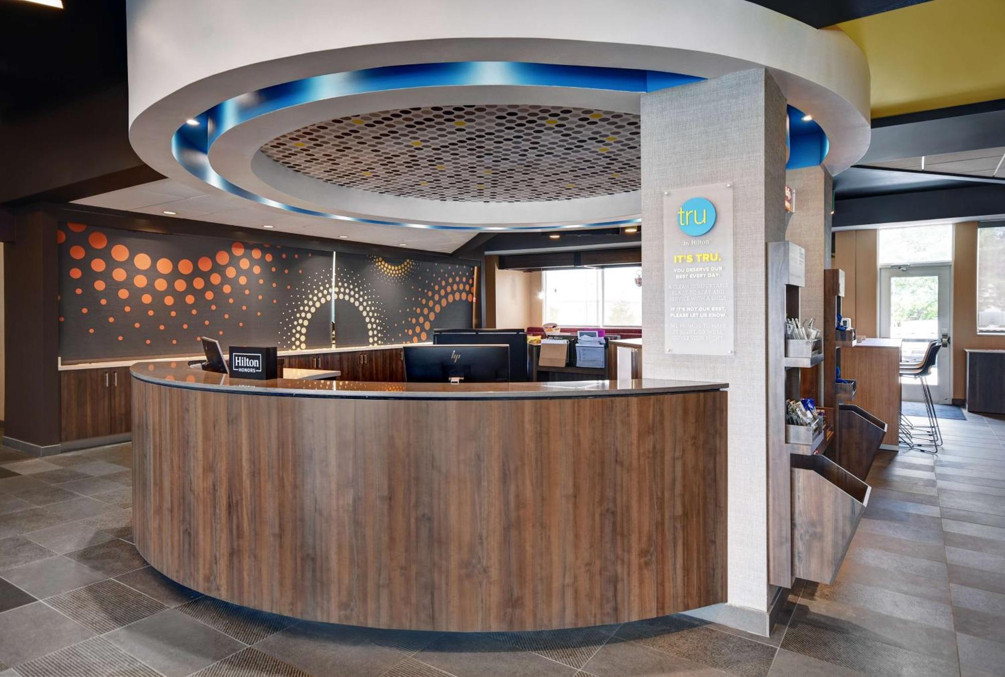 Hotel Tru By Hilton Gaylord, Mi Extérieur photo